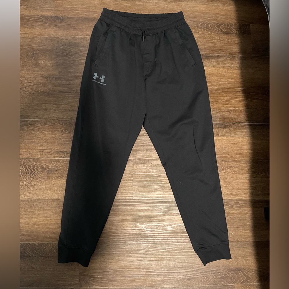 Men’s Under Armour joggers